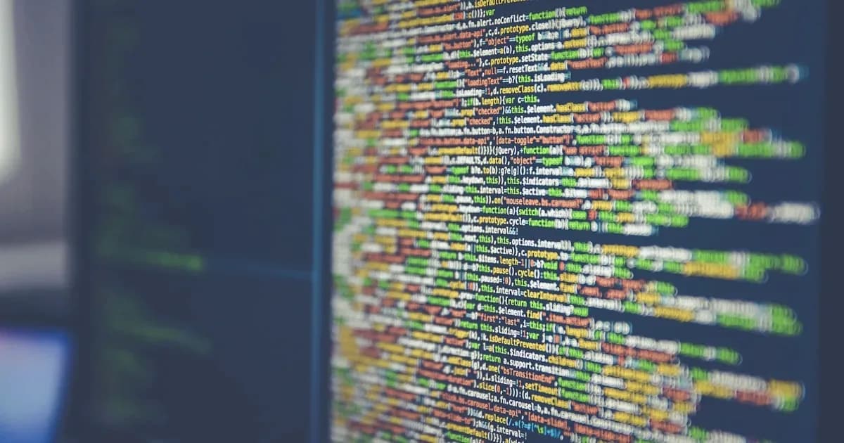 GEO y AEO: Cómo Aparecer en ChatGPT, Perplexity y Claude cuando Buscan tu Solución