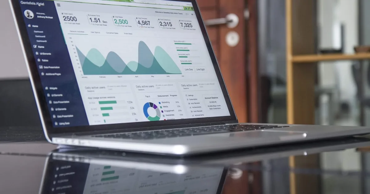 Reportes Automáticos para CEOs con Python: Dashboard que se Actualiza Solo